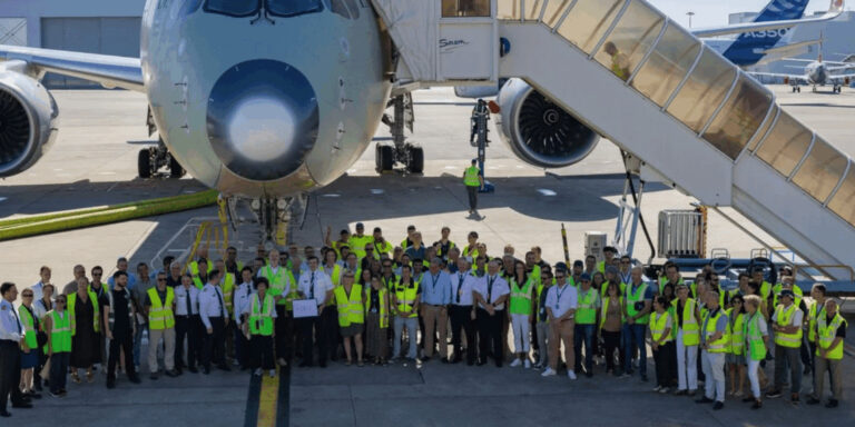 Impresionant. Un Airbus A350-1000ULR a aterizat în Franța, după un zbor de 24 de ore și 24 de minute de la Melbourne la Toulouse