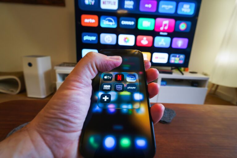 Apple TV a ajuns oficial în România: cât costă abonamentul și ce poți urmări